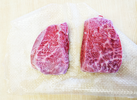 凍眠真空ハイパック（リキッド冷凍）した肉の写真1
